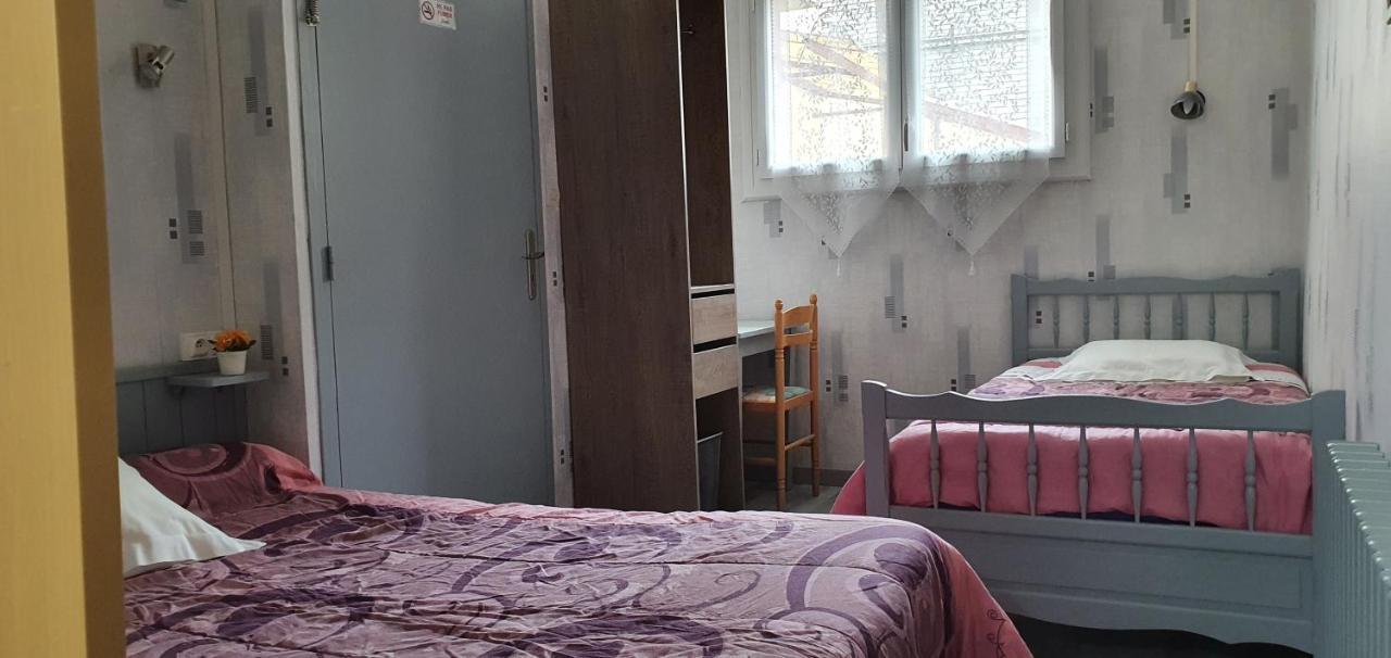 Hotel Les Deux Cols Сант-Мари-де-Кампан Екстериор снимка