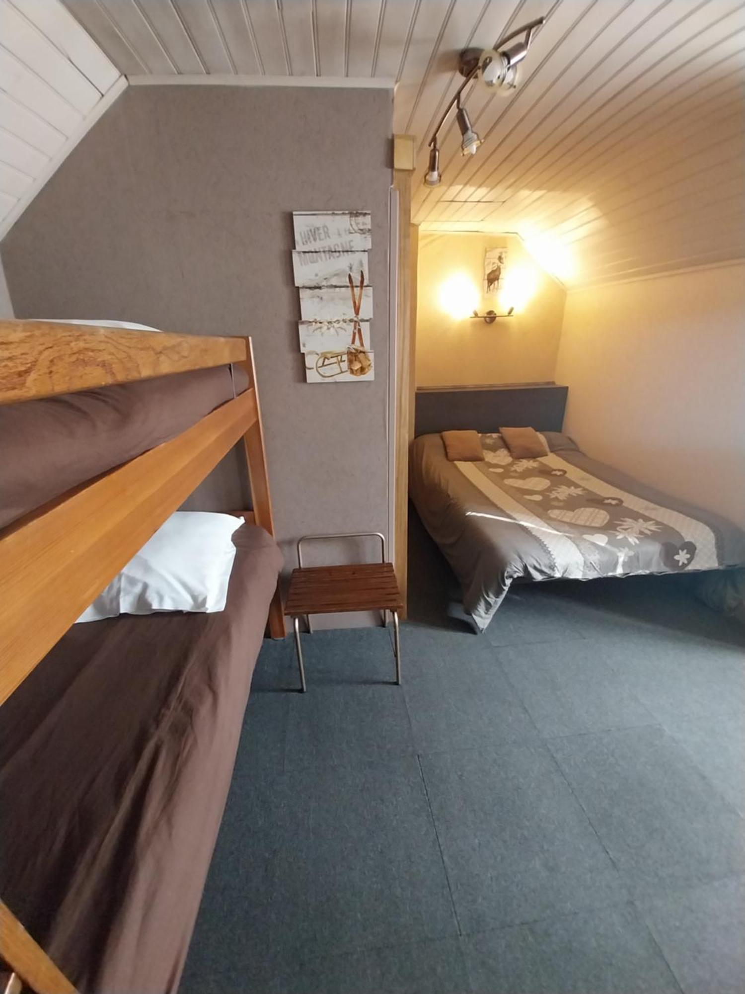 Hotel Les Deux Cols Сант-Мари-де-Кампан Екстериор снимка