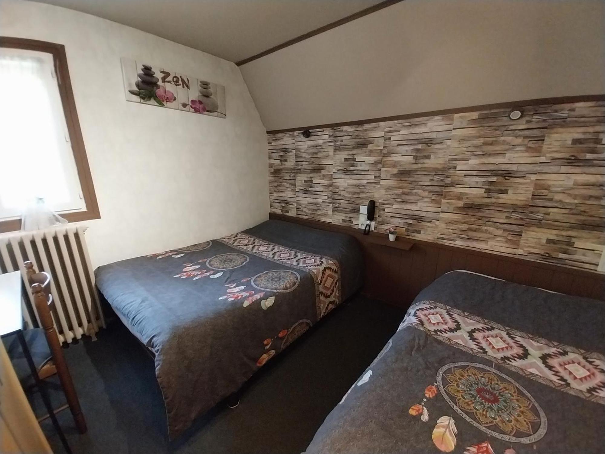 Hotel Les Deux Cols Сант-Мари-де-Кампан Екстериор снимка