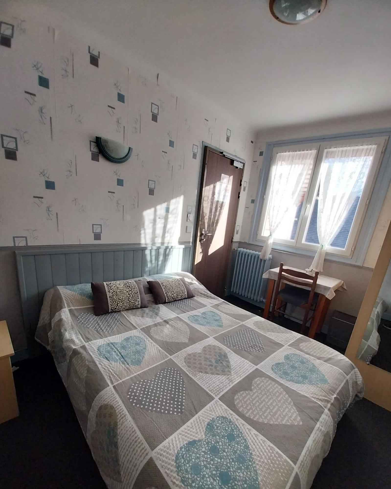 Hotel Les Deux Cols Сант-Мари-де-Кампан Екстериор снимка