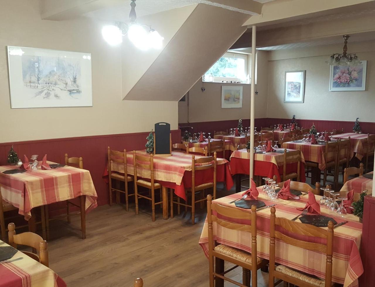 Hotel Les Deux Cols Сант-Мари-де-Кампан Екстериор снимка